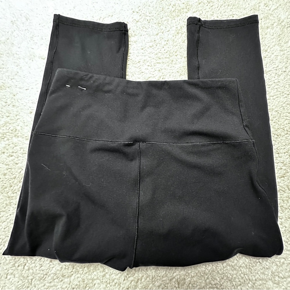 Marika capri yoga athletic activewear pants/leggings, black, Like New, L - Picture 6 of 7